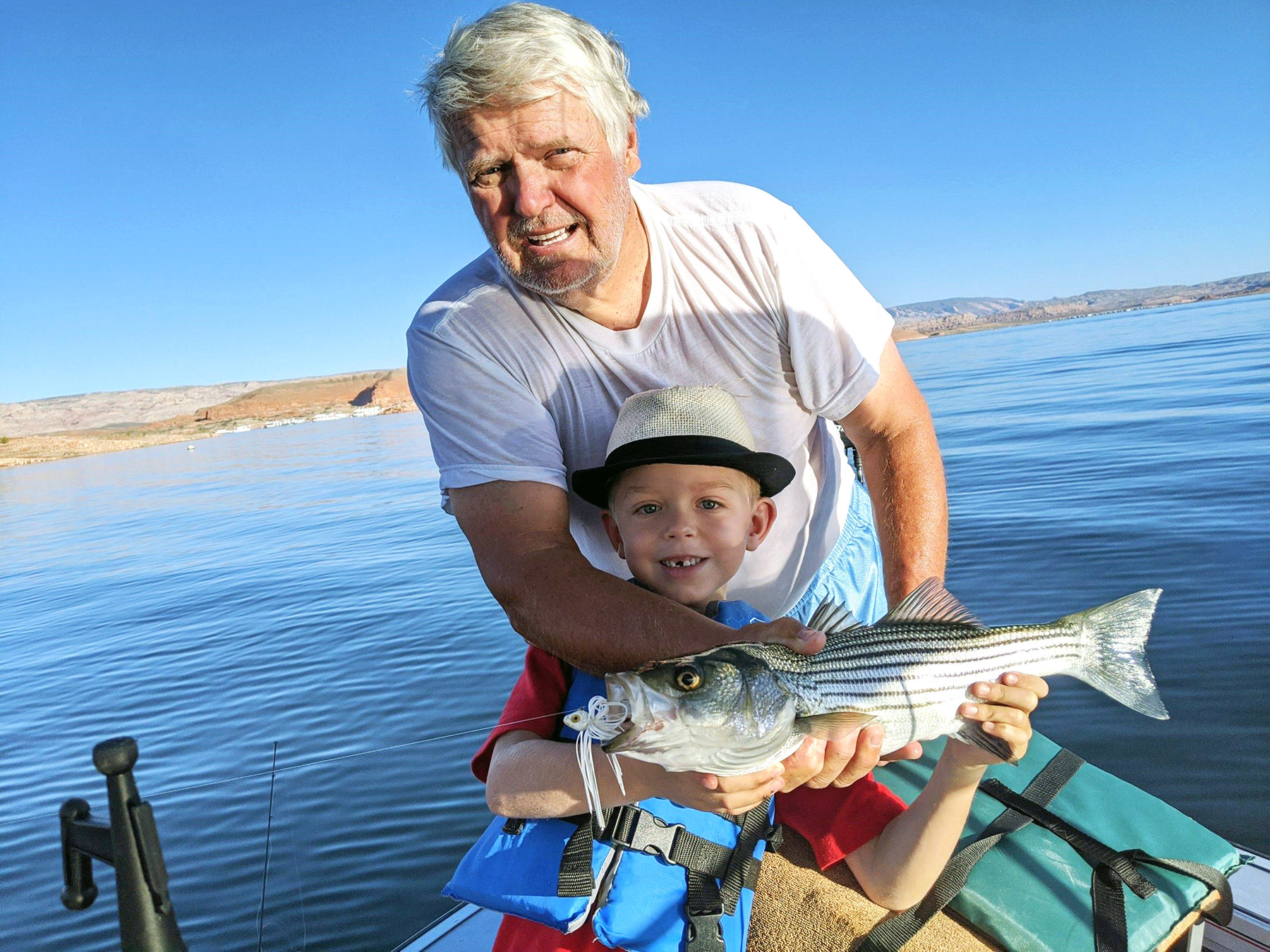 LAKE POWELL STRIPED BASS ON & A SWIMBAIT - Jimmy D's River Bugs
